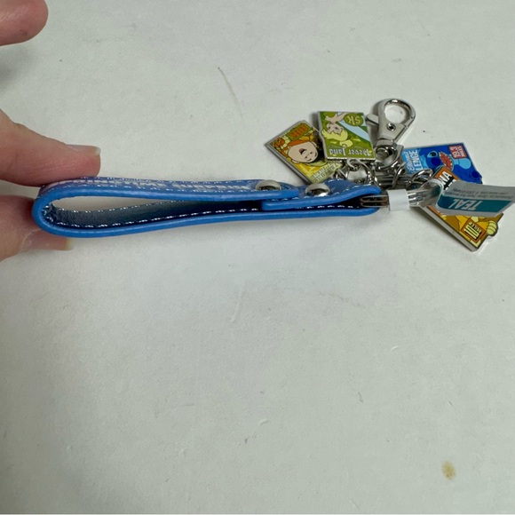 NWT. Disney 2024 runDisney springtime surprise weekend keychain or bag charm - Picture 9 of 11